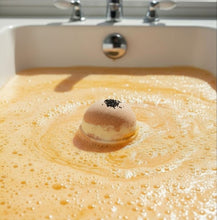 Load image into Gallery viewer, Chai Pumpkin and Autumn Halloween Bath Bomb-1
