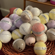 Load image into Gallery viewer, Marry Christmas Watermelon Vanilla Bath Bomb-3
